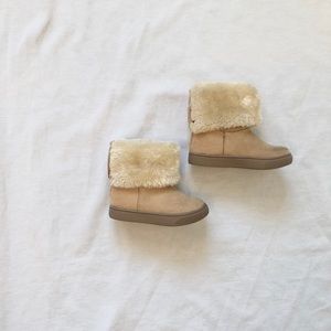 Cat & Jack Toddler Girls Suede & Fur Boots (7)